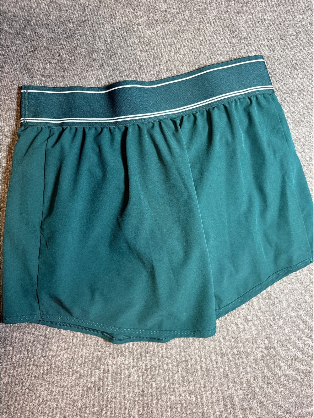 Avis Green Skort